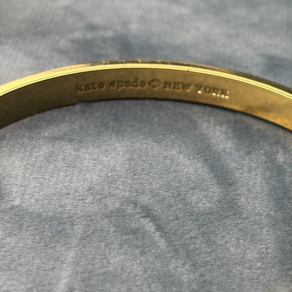 Kate Spade Goldtone bow bangle and earrings - Picture 5 of 5